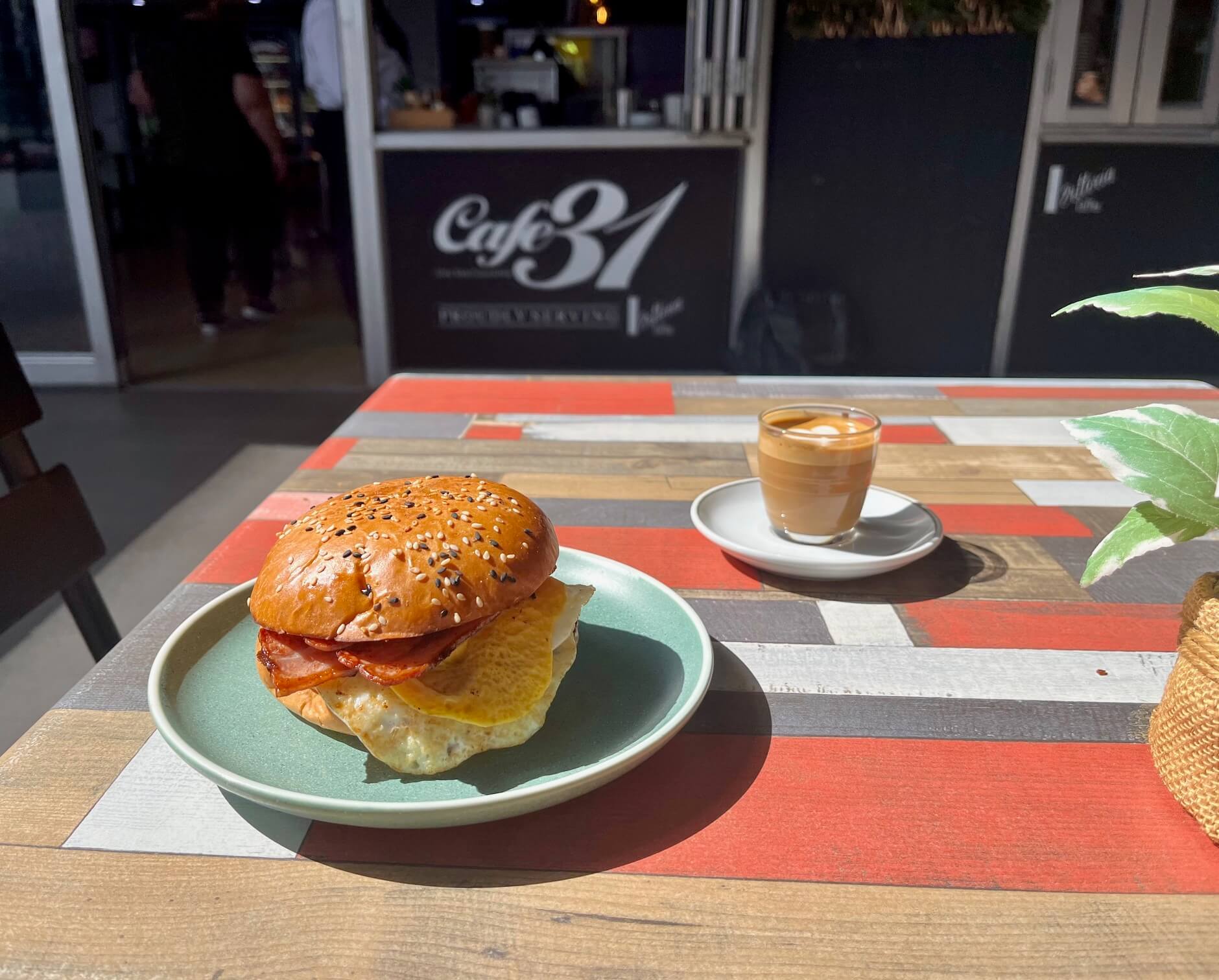 Cafe 31 On Macquarie